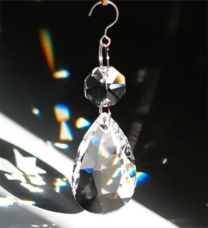 Sparkly glass chandelier crystals